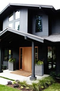 Transforming exterior painting into luxurious black